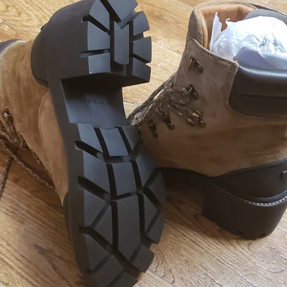 Tory Burch Lug sole ankle boots Size 10 1/2 Ankle Boots & Booties